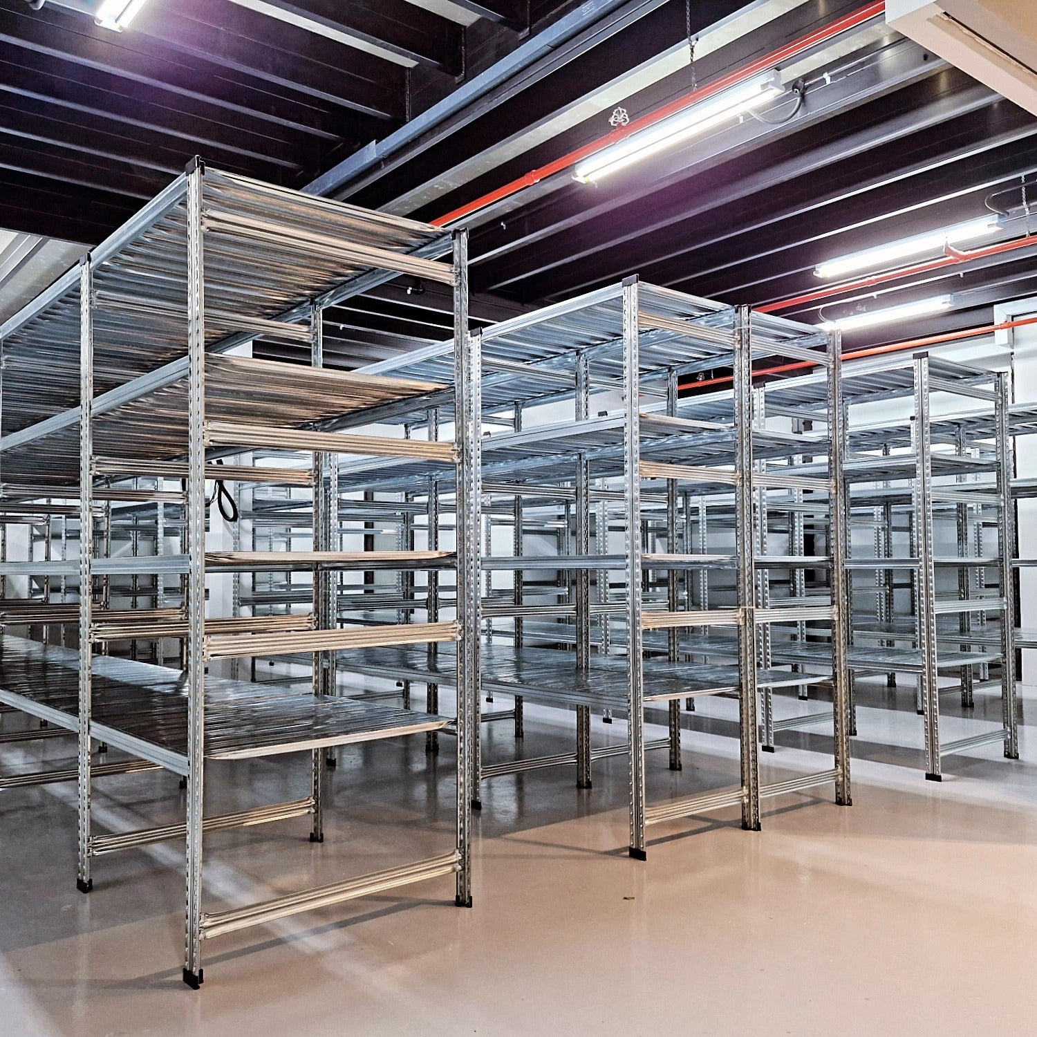 Boltless Storage Racks, Connected Rack Rows for Warehouse Storage - SIM WIN LIANG Singapore
